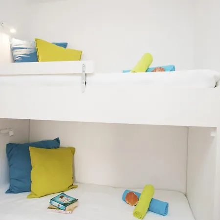Apartment In Albufeira Near Sea Beach *